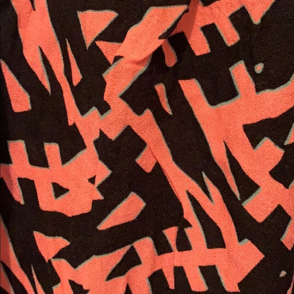 Crop top with low back - Picture 4 of 4